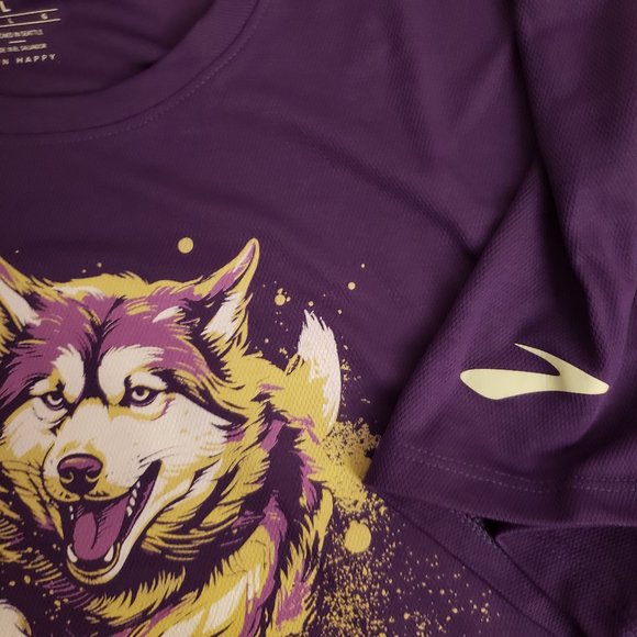 Brooks Run Happy Washington Huskies Dawg Dash T Shirt - Picture 6 of 9